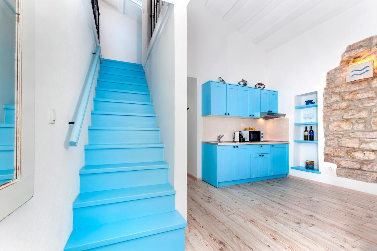 Apartments & Rooms La Casa Barbaro 罗维尼 外观 照片