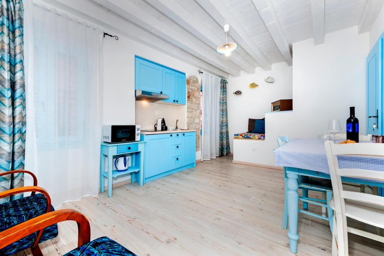 Apartments & Rooms La Casa Barbaro 罗维尼 外观 照片
