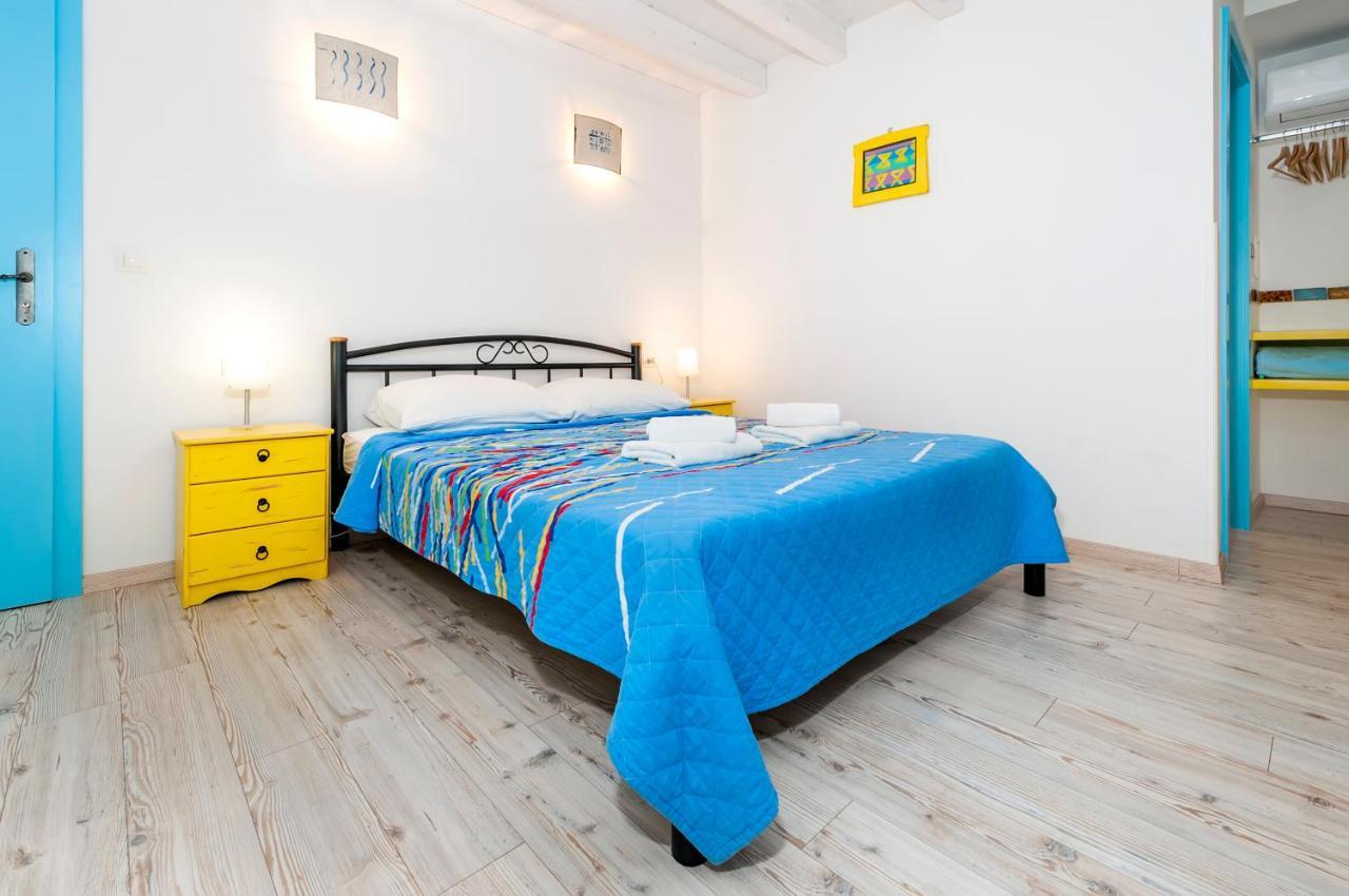 Apartments & Rooms La Casa Barbaro 罗维尼 外观 照片