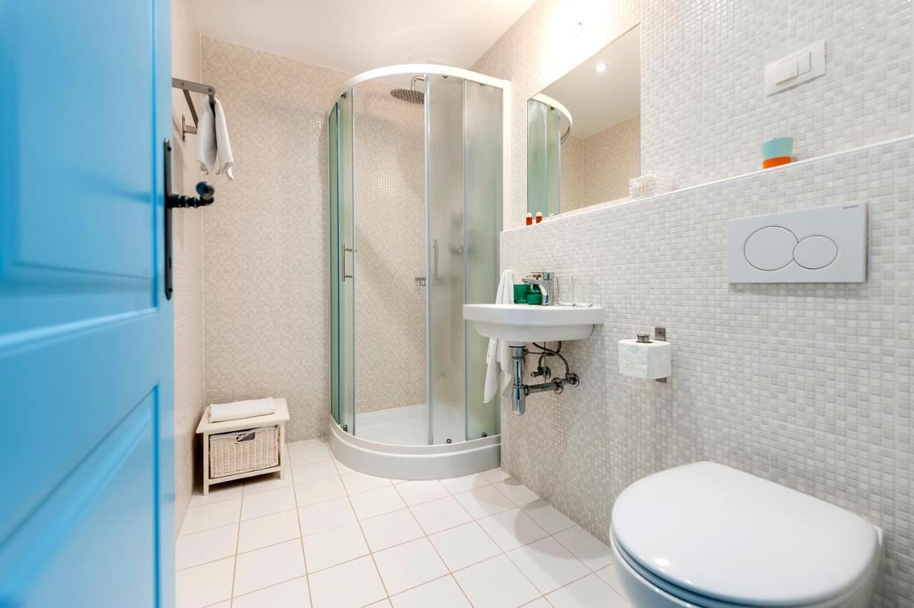 Apartments & Rooms La Casa Barbaro 罗维尼 外观 照片